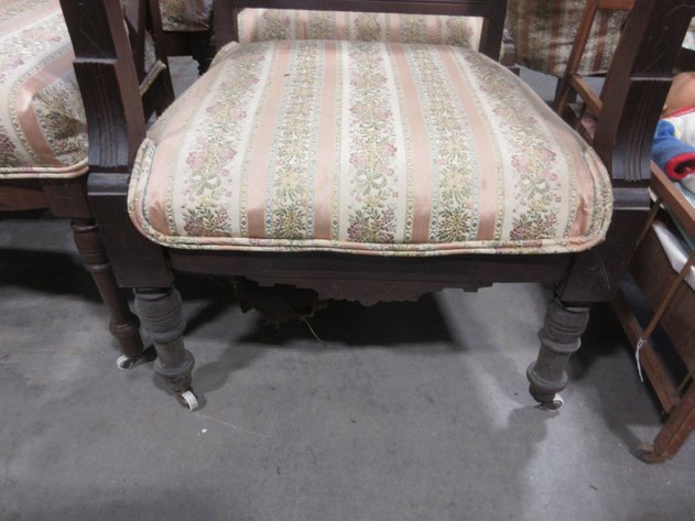 Image for (2) Vintage wooden chairs with upholstery
