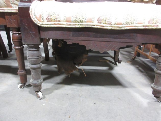 Image for (2) Vintage wooden chairs with upholstery