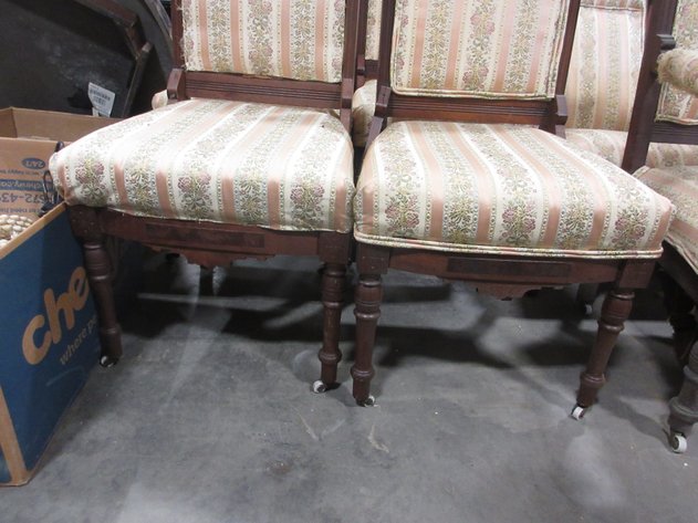 Image for (4) Vintage wooden chairs with upholstery