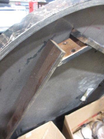 Image for Faux marble round table, legs need attaching