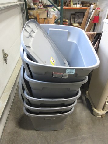 Image for (5) Plastic totes