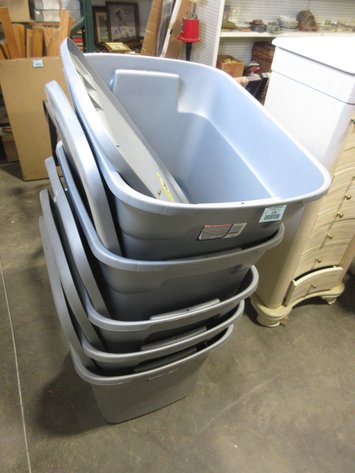 Image for (5) Plastic totes