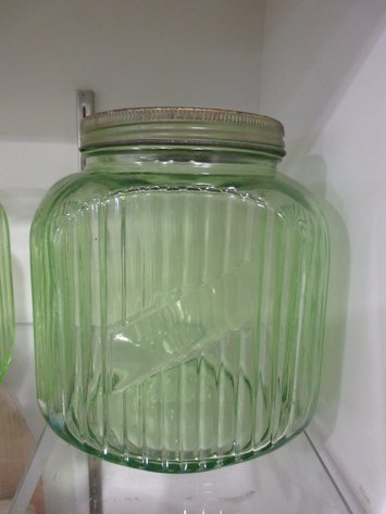 Image for Green glass kitchen jar with lid