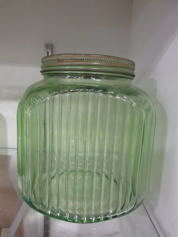 Image for Green glass kitchen jar with lid