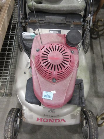 Image for Honda self-propelled gas mower with bagger