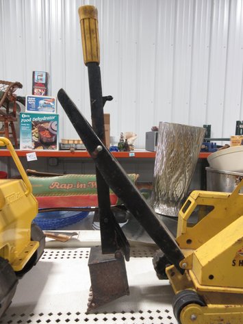 Image for Tonka pressed steel shovel