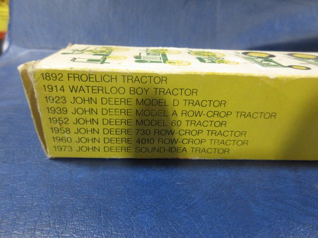 Image for Ertl (8) piece John Deere miniature tractors