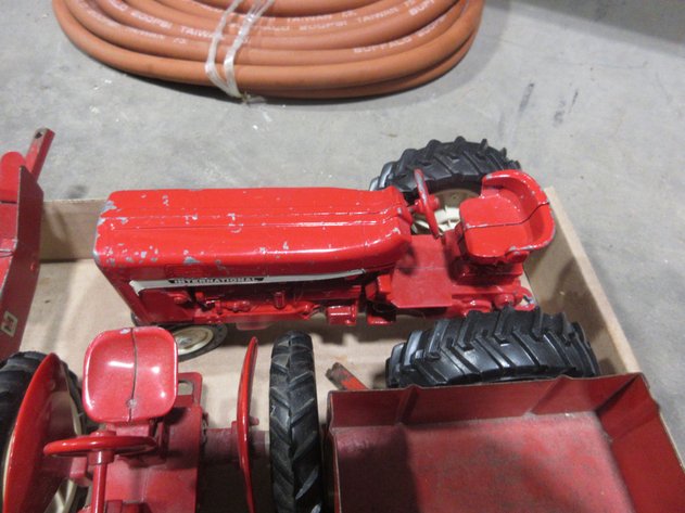 Image for (4) Die-cast farm toys