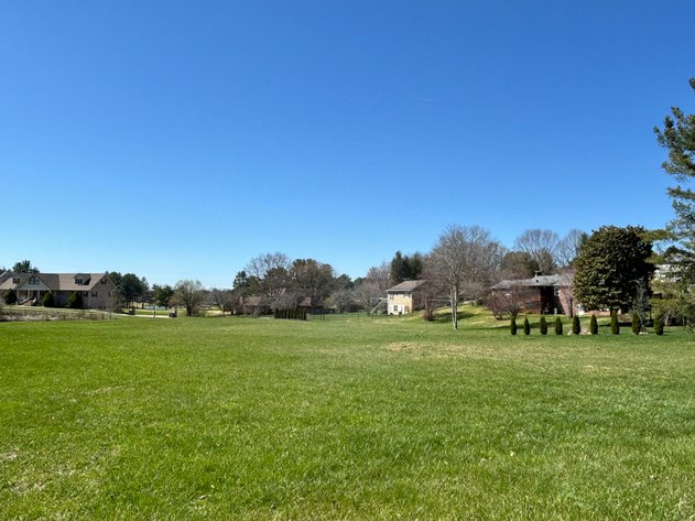 ABSOLUTE ONLINE AUCTION  ENDS THURSDAY, APRIL 11TH