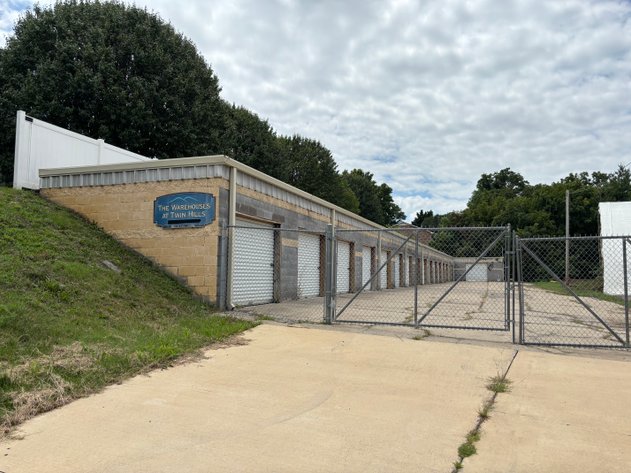 6133 KINGSPORT HIGHWAY  JOHNSON CITY, TN 37615