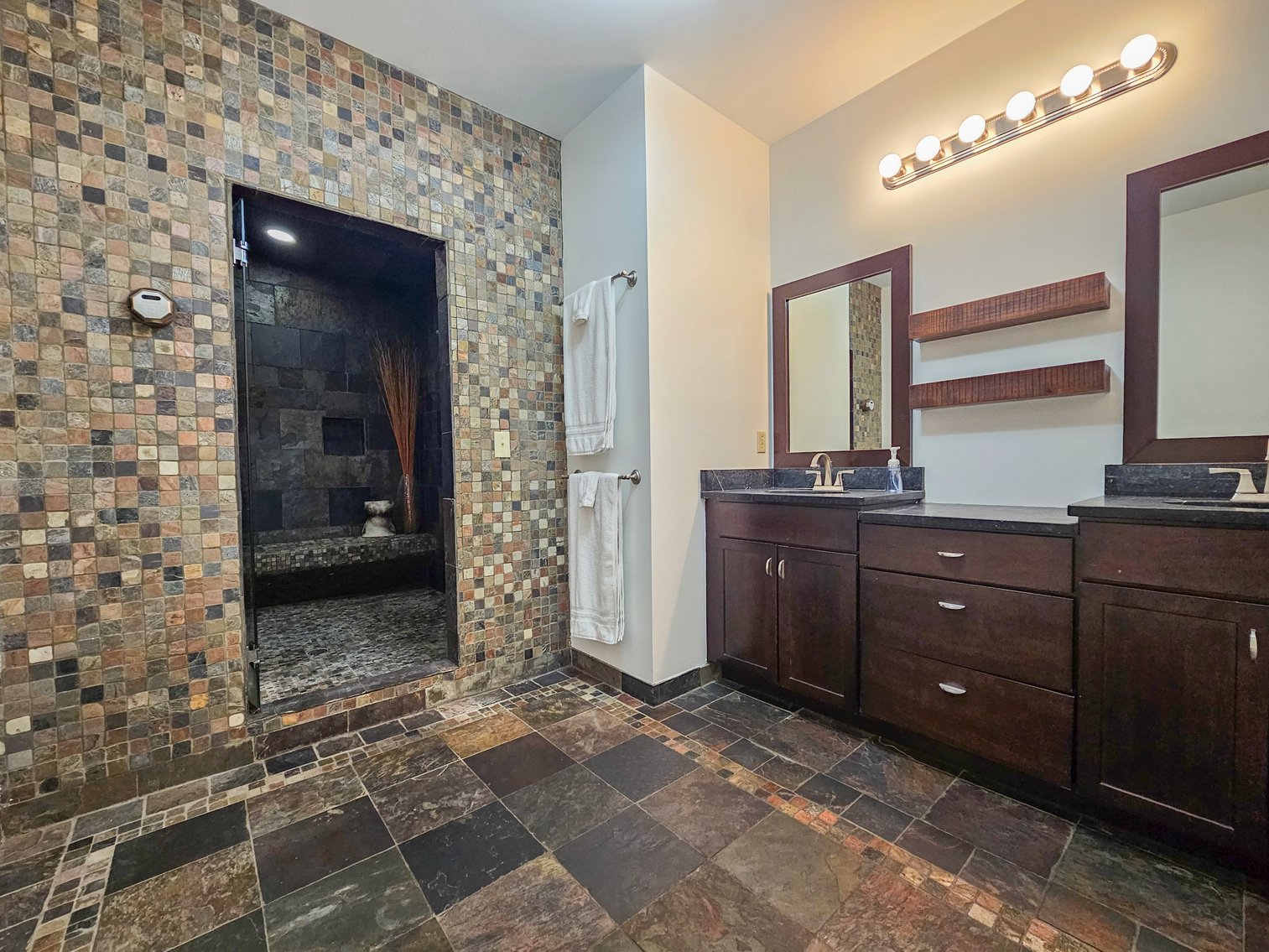 Image for 529 State St., Bristol VA - Loft