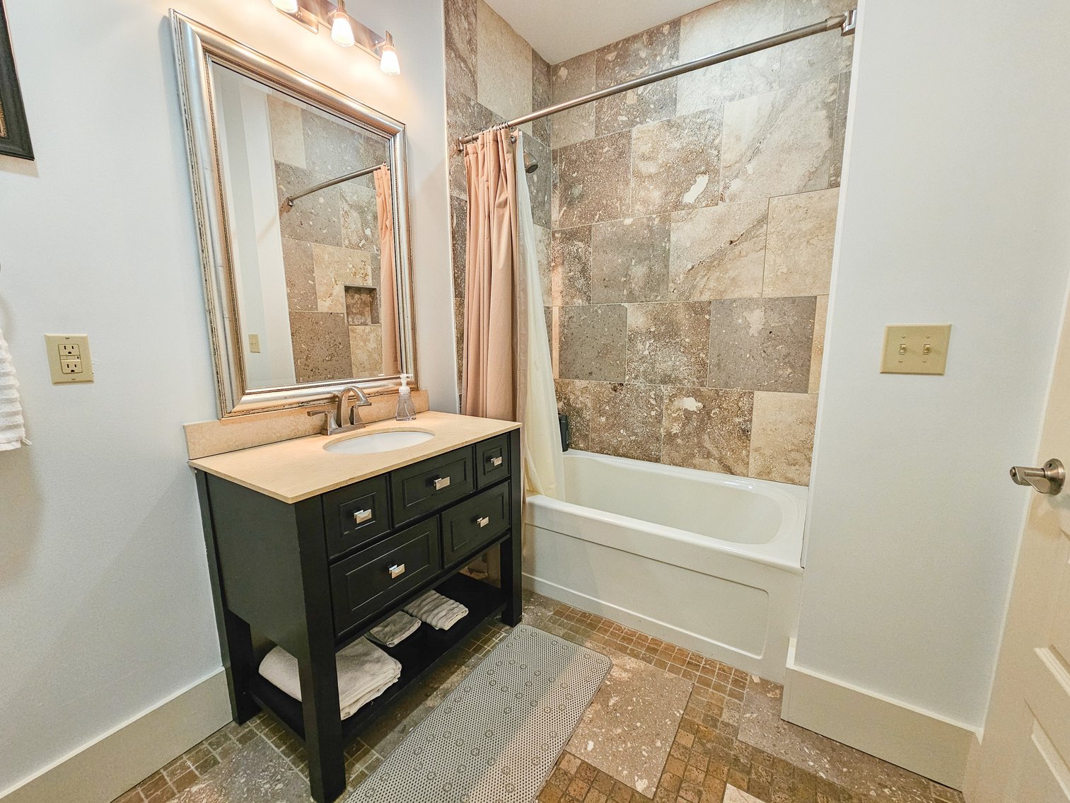 Image for 529 State St., Bristol VA - Loft