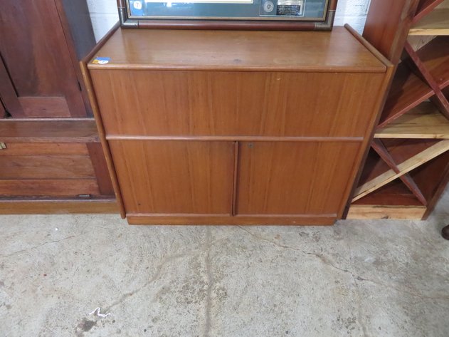 Image for September 17th Antique and Collectibles