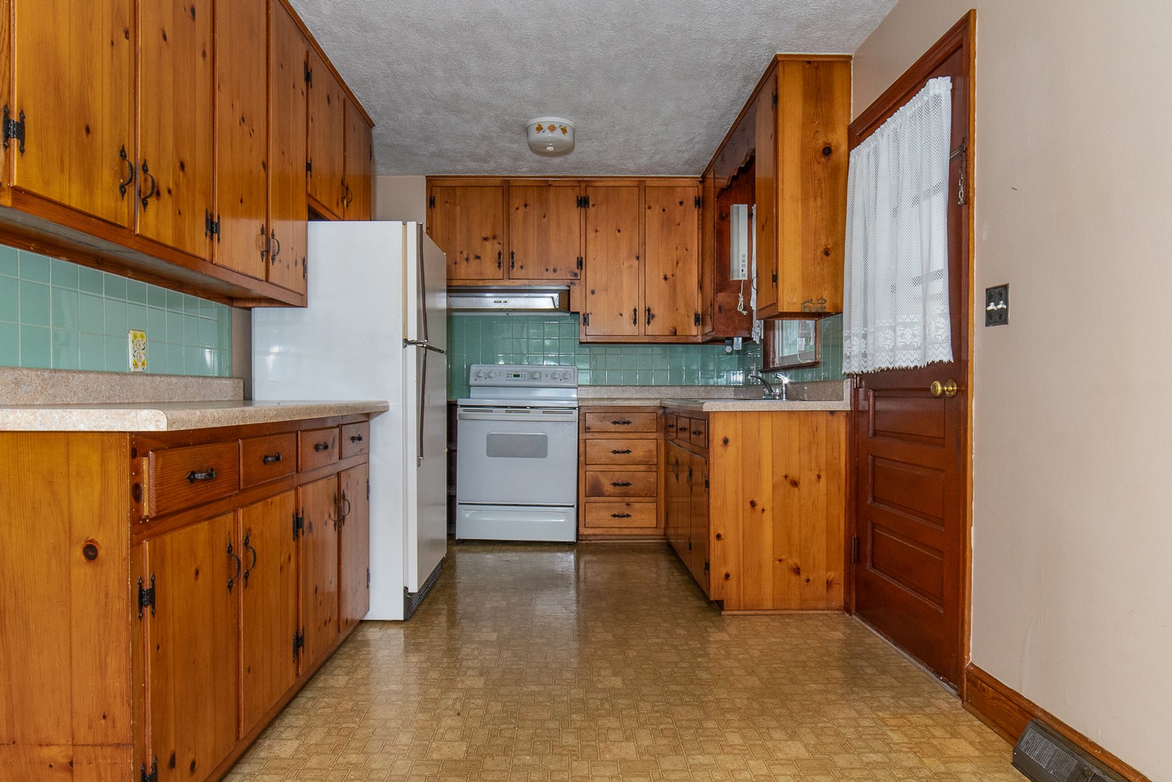 Image for Charming Fairfield Brick Home with 6.04+/-Fenced Acres – Online Only Auction