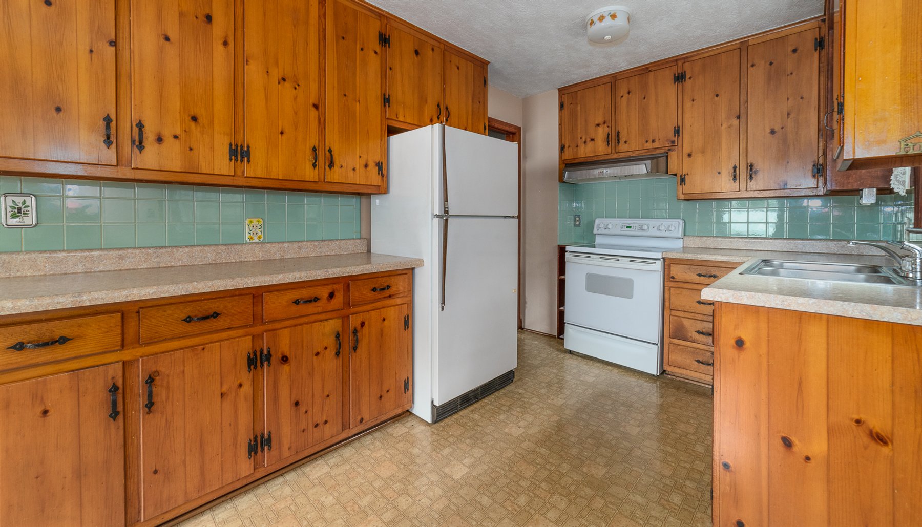 Image for Charming Fairfield Brick Home with 6.04+/-Fenced Acres – Online Only Auction