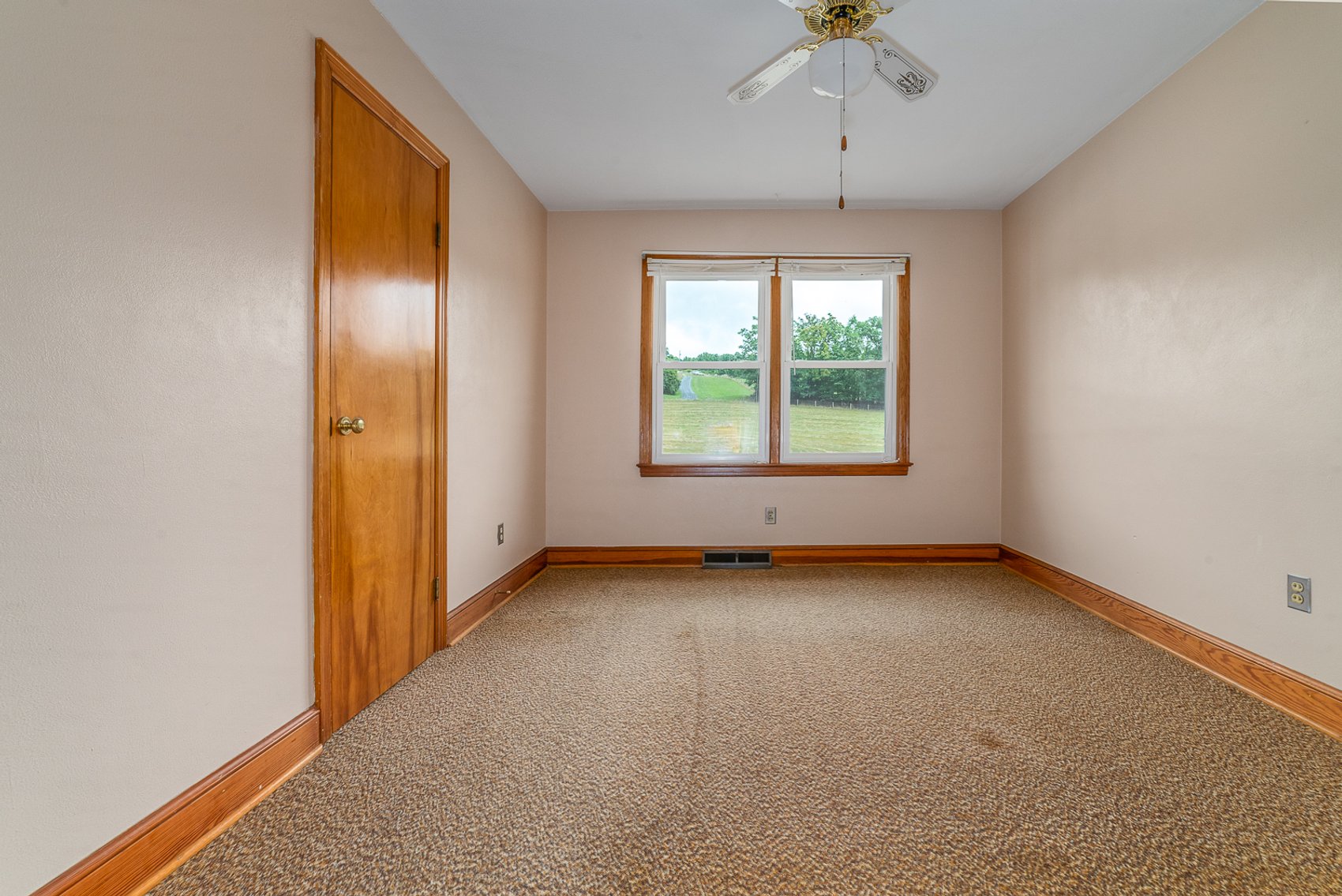 Image for Charming Fairfield Brick Home with 6.04+/-Fenced Acres – Online Only Auction