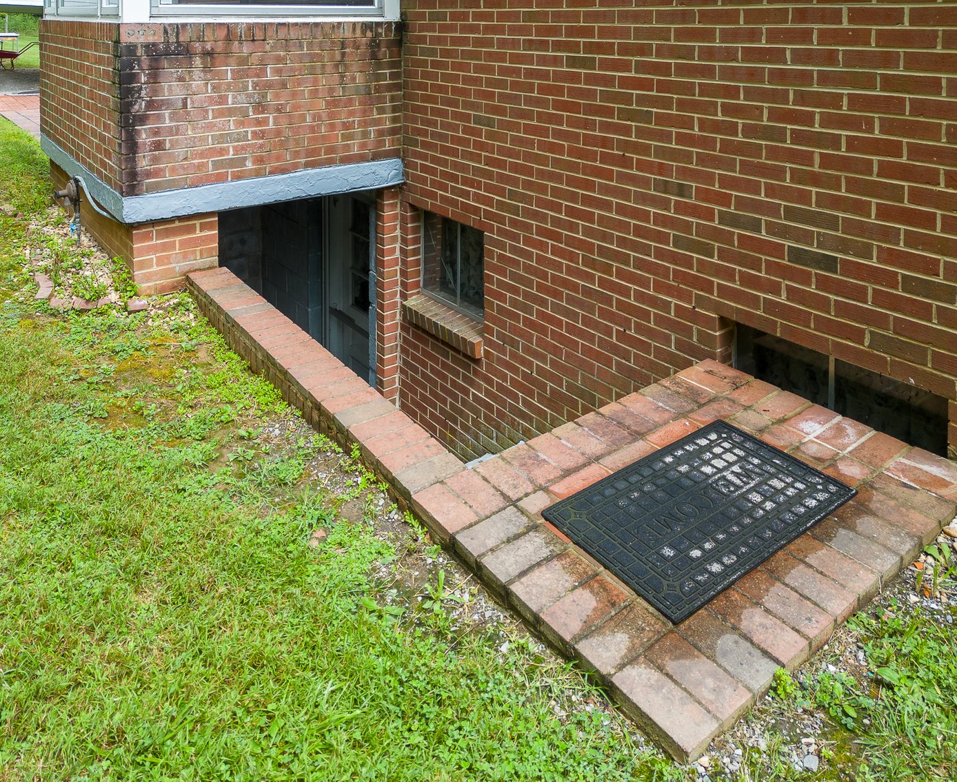 Image for Charming Fairfield Brick Home with 6.04+/-Fenced Acres – Online Only Auction