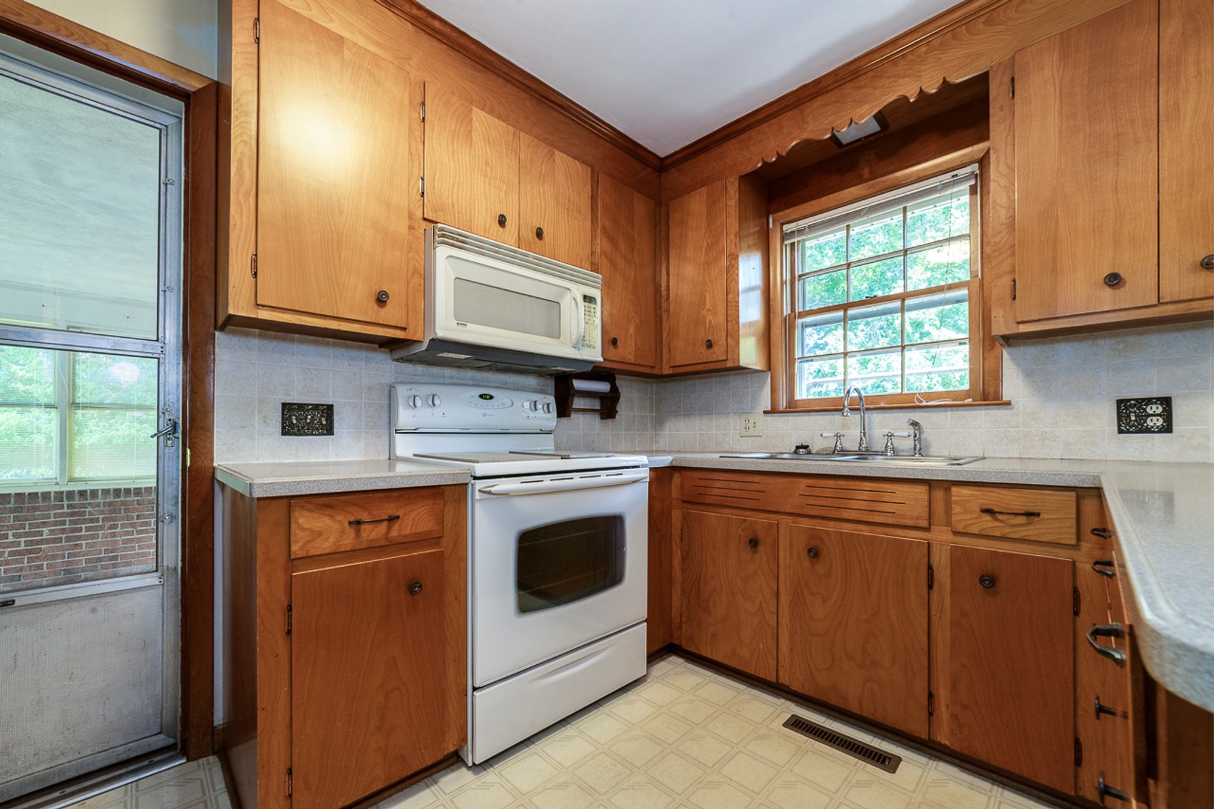 Image for Brick Ranch on Corner Lot – 153 Lamont Circle, Madison Heights, VA