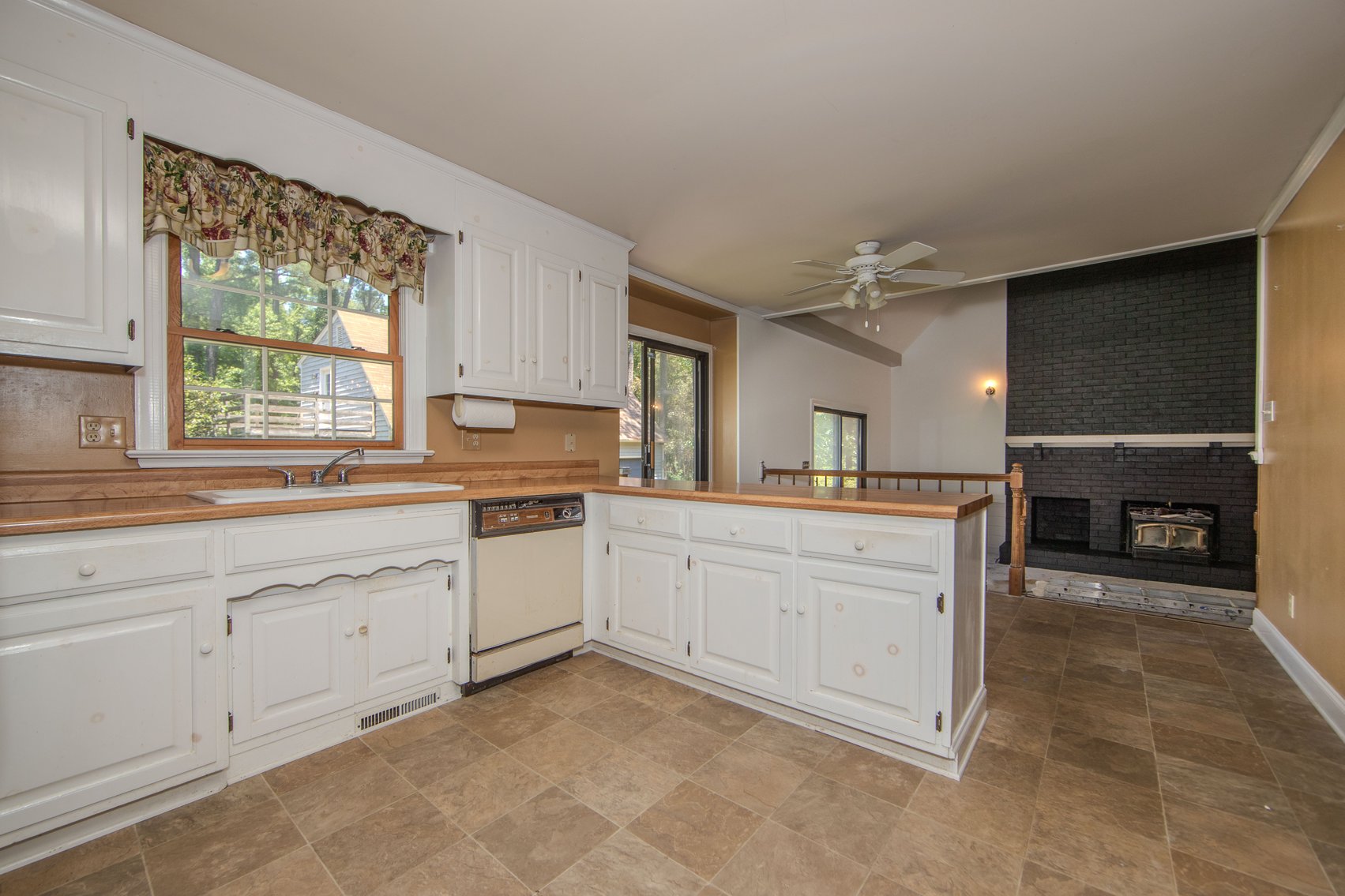 Image for SOLD: $325,000 — 62% Increase Over Starting Bid in Chester, VA