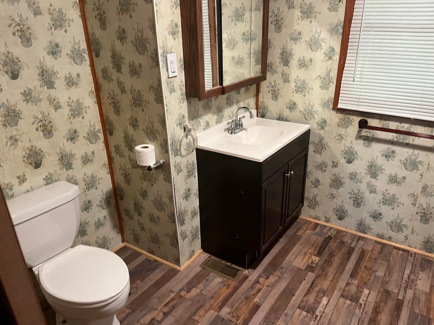 Image for SOLD $74,250 - Move-in Ready 3 Bedroom Elkview Home