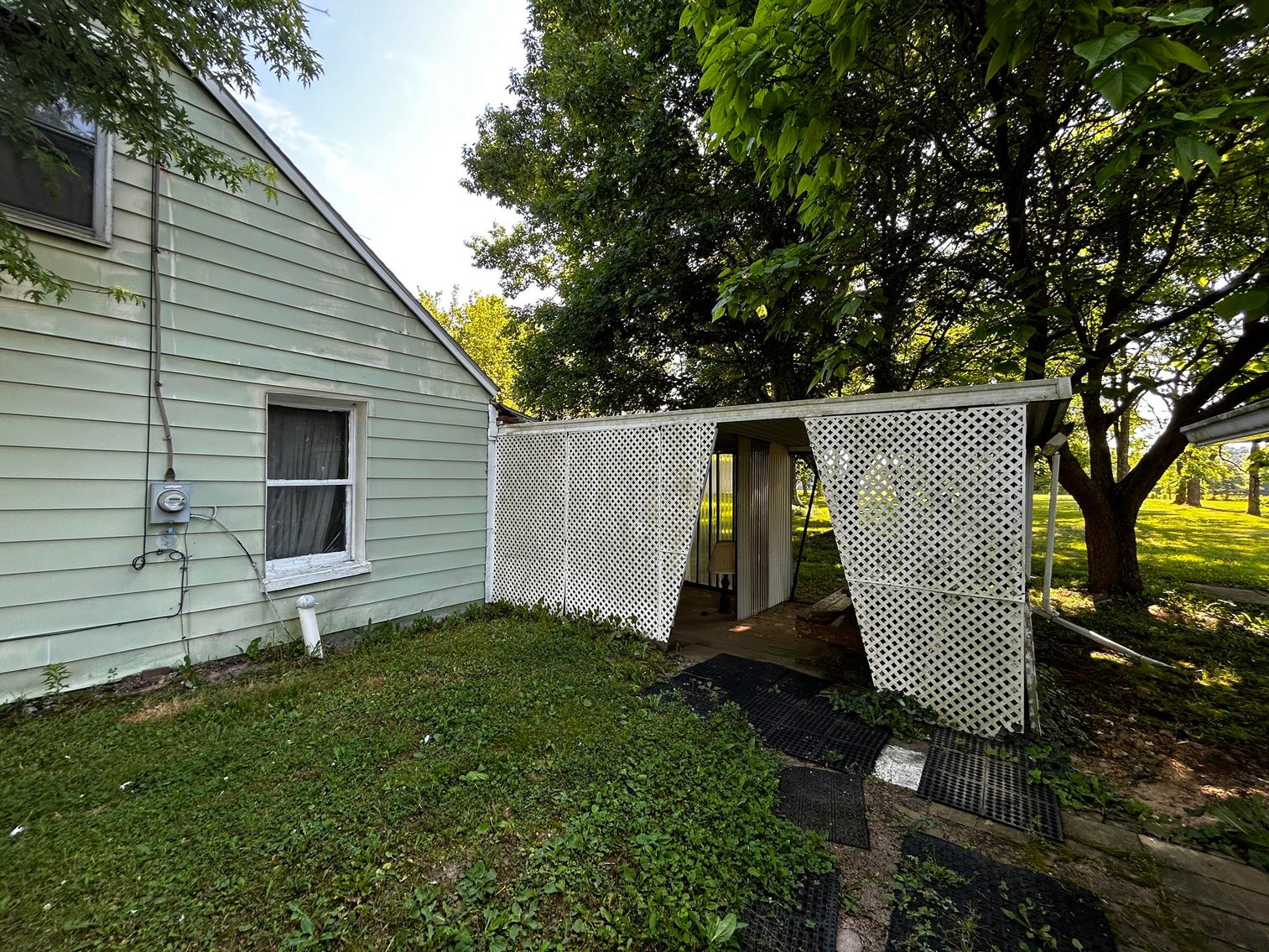 Image for SOLD $36,850 - 3 Bedroom on Nearly an Acre Selling to the Highest Bidder