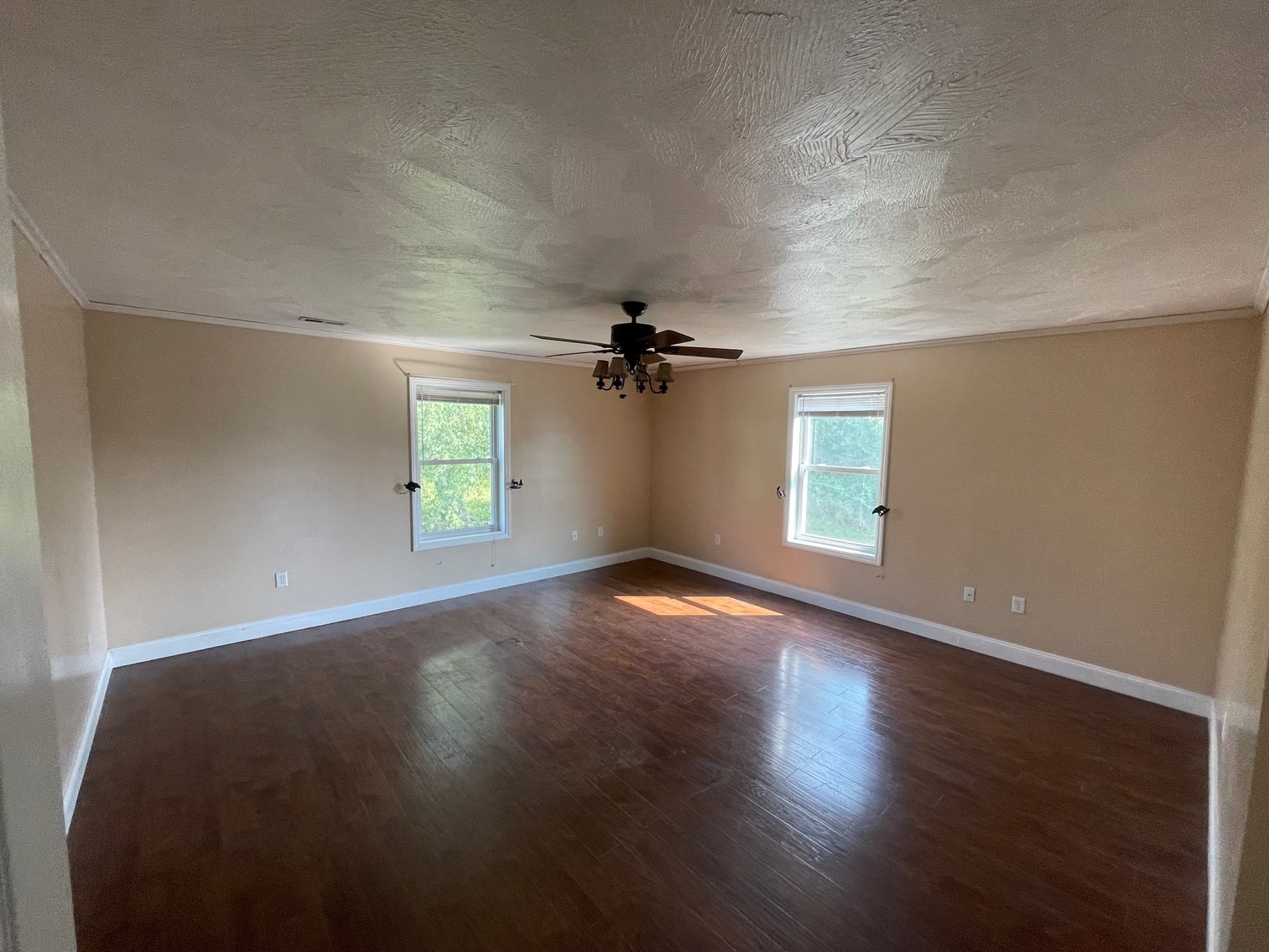 Image for SOLD $313,500 - Spacious 4 Bedroom on 0.74 Acres