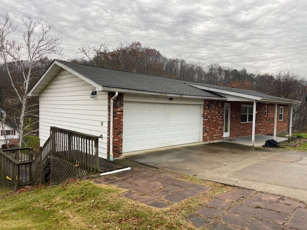 Image for SOLD $148,500 - Spacious 4 Bedroom Brick Ranch in Alum Creek