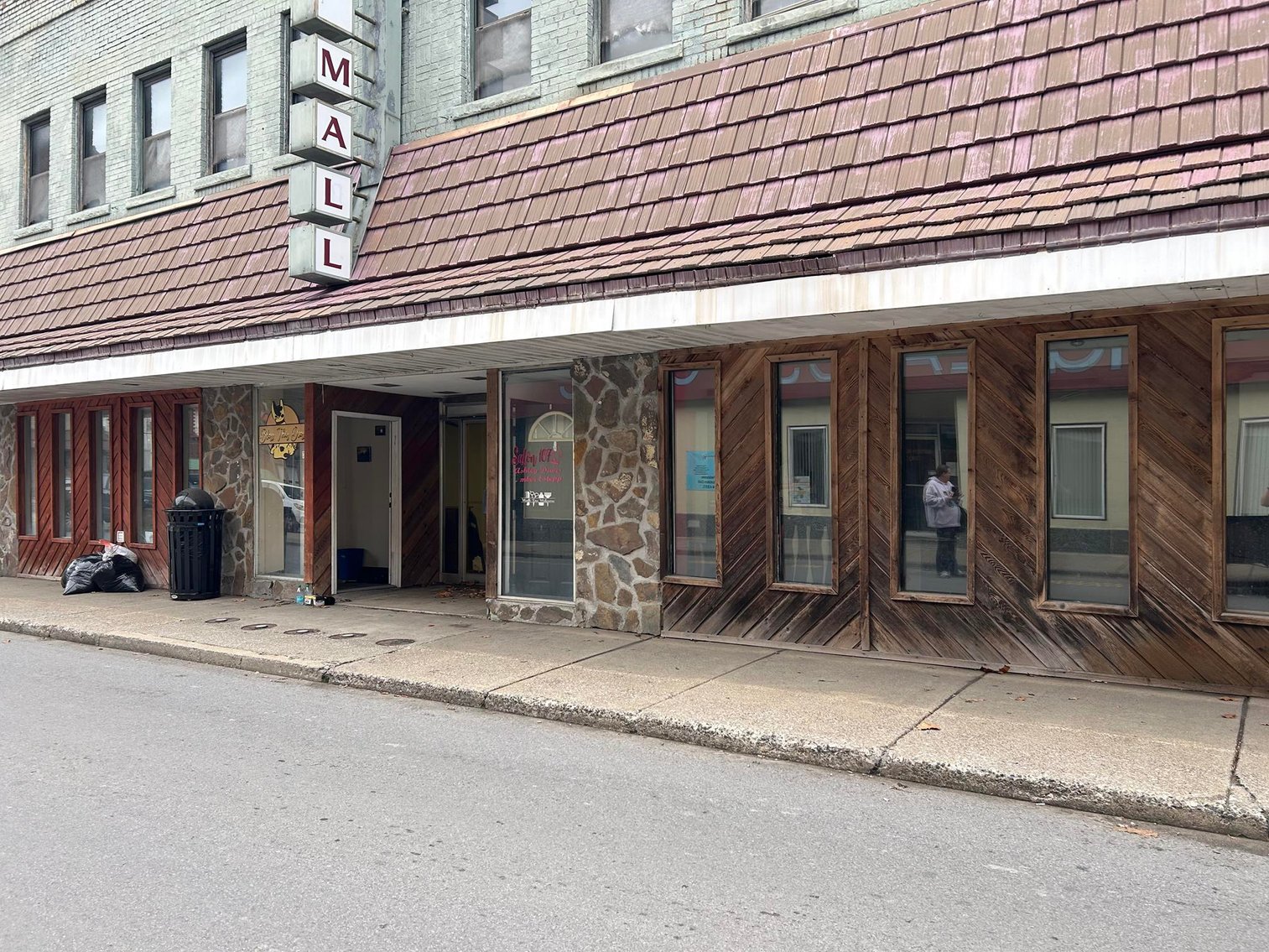 Image for SOLD - Spacious Commercial Building in Mullens Selling to the Highest Bidder