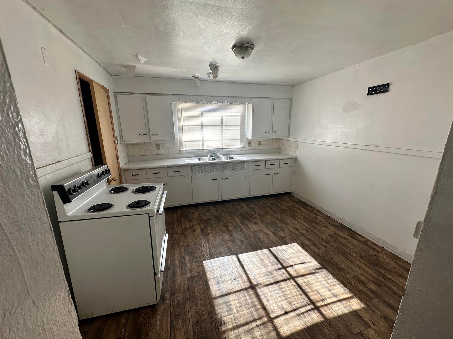 Image for SOLD $242,000 - Townhome Complex & Additional Apartment Building in South Charleston