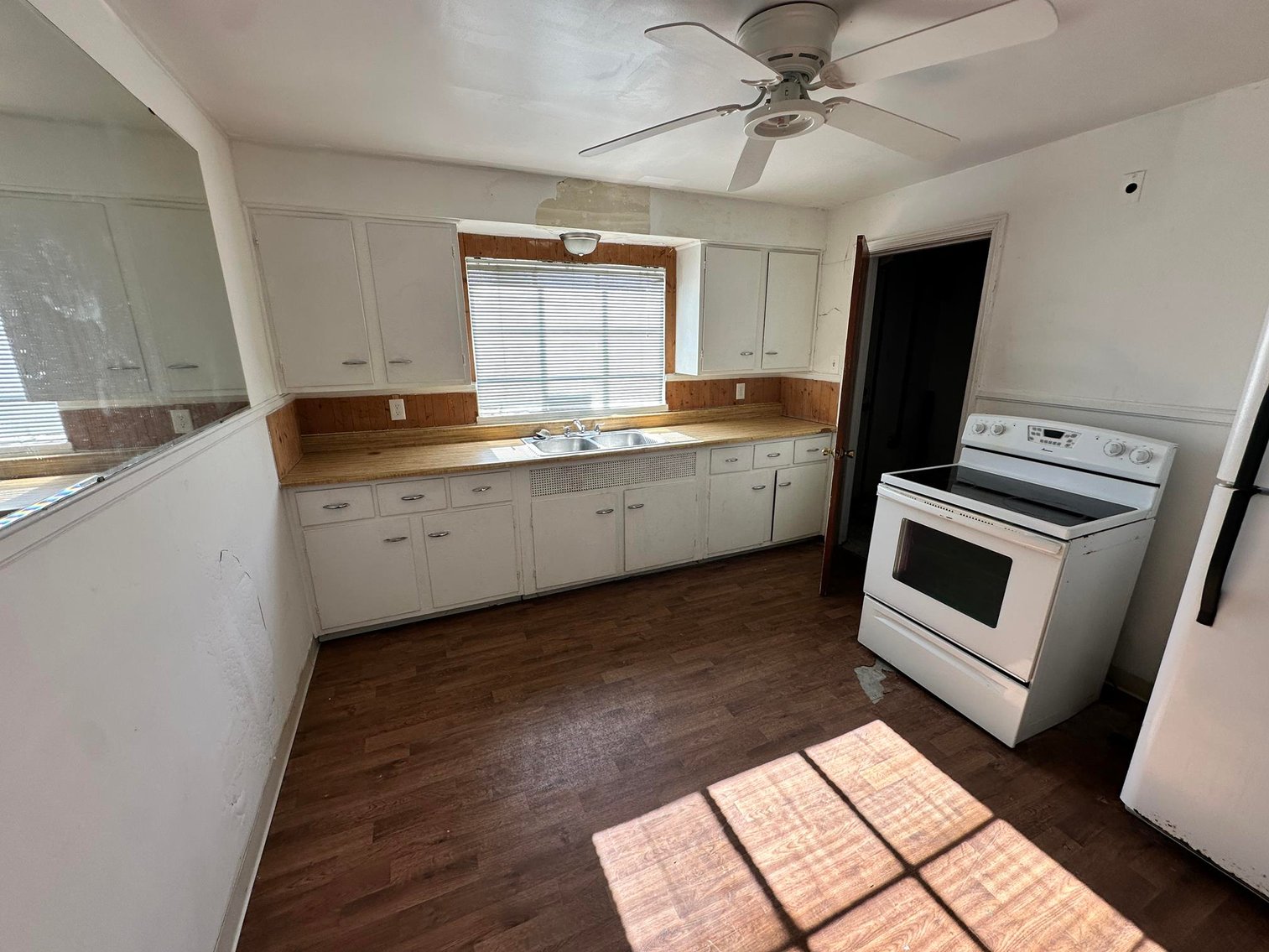 Image for SOLD $242,000 - Townhome Complex & Additional Apartment Building in South Charleston