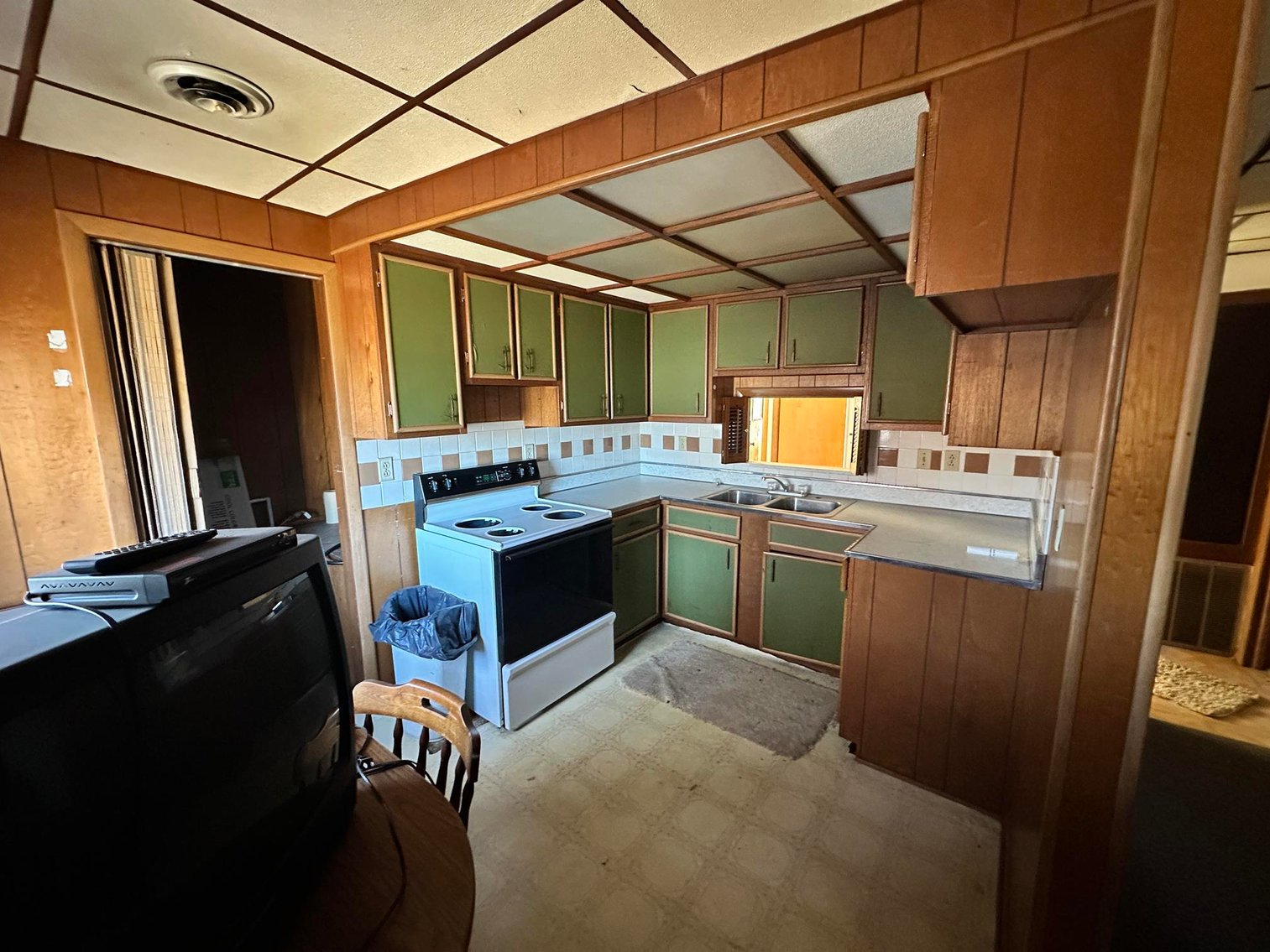 Image for SOLD $242,000 - Townhome Complex & Additional Apartment Building in South Charleston