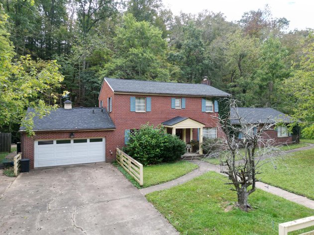 Image for SOLD $162,250 - Classic Brick 5 Bedroom on 2 ½ Acres in Huntington