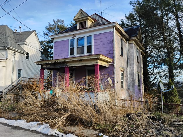 Image for SOLD - Duplex in Fairmont Selling to the Highest Bidder