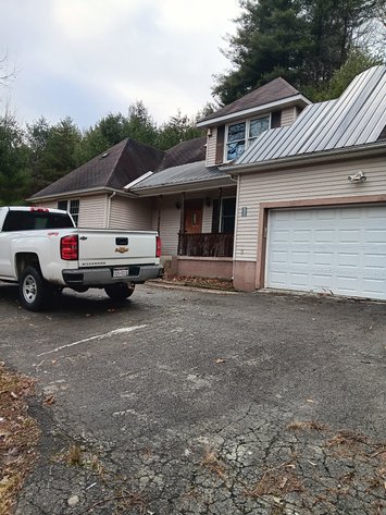 Image for SOLD $176,000 - 4 Bedroom on 10 ½ Acres in Fayette County