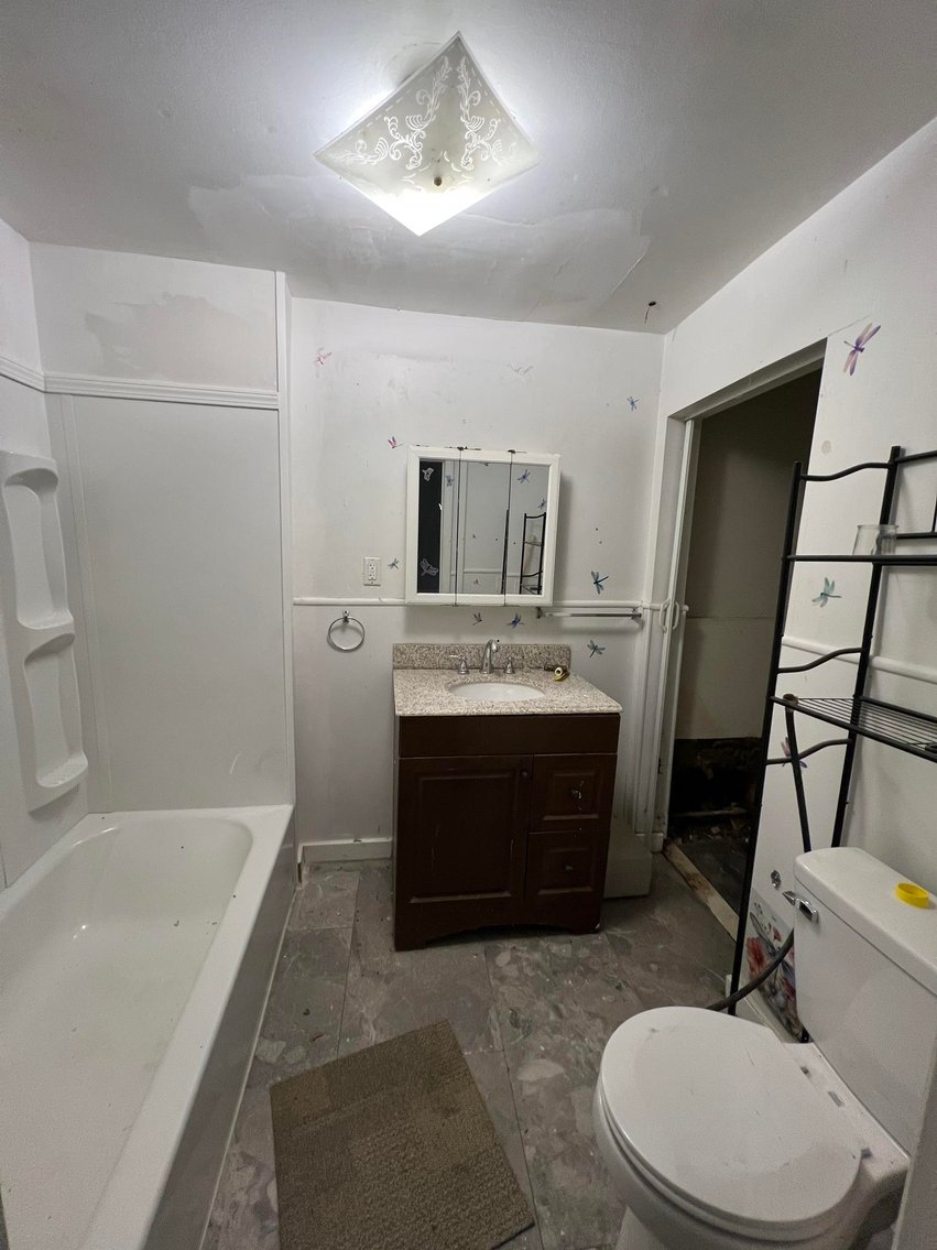 Image for SOLD $31,900 - 2 Bedroom in Huntington Perfect for a Flip