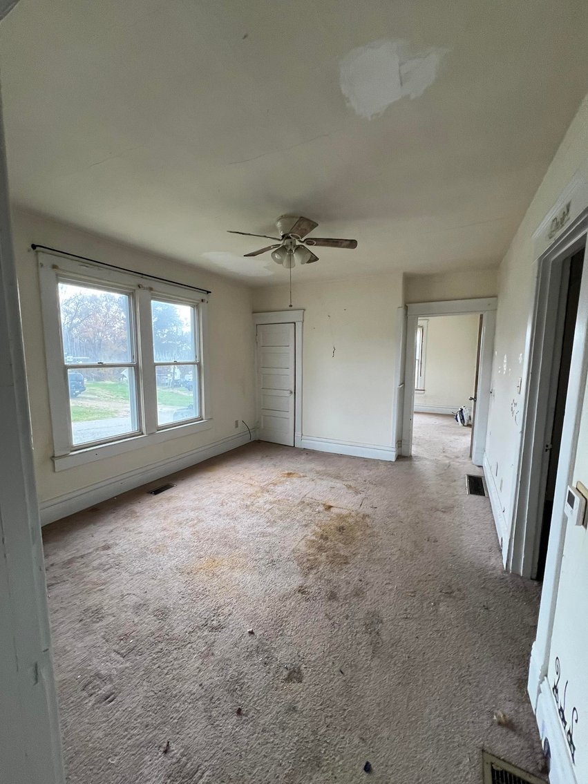 Image for SOLD $31,900 - 2 Bedroom in Huntington Perfect for a Flip