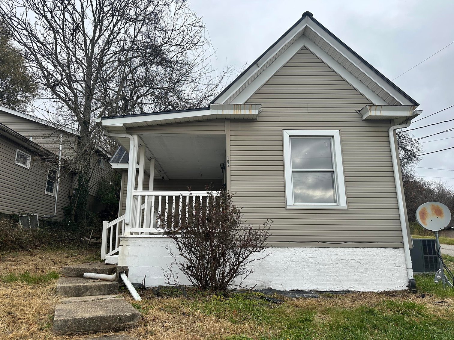 Image for SOLD $31,900 - 2 Bedroom in Huntington Perfect for a Flip