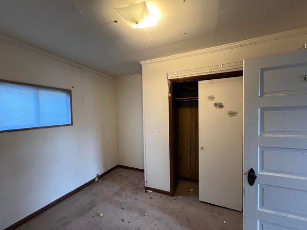 Image for SOLD $31,900 - 2 Bedroom in Huntington Perfect for a Flip