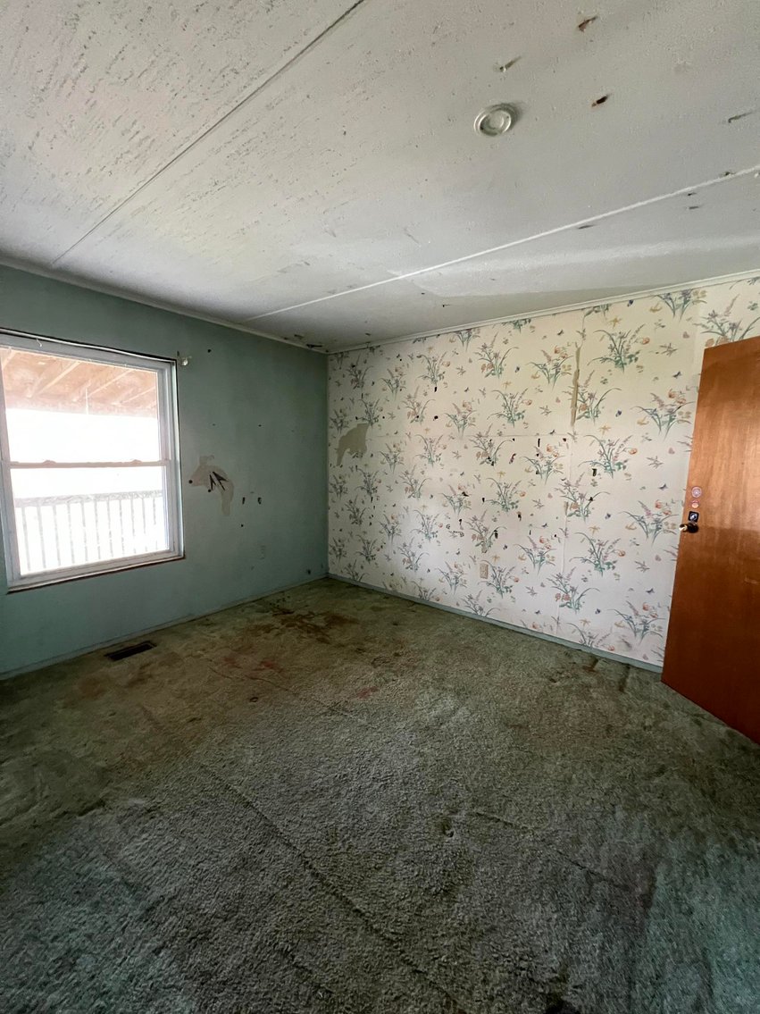 Image for SOLD $79,200 - 3 Bedroom Home with 2-Car Garage in Hurricane