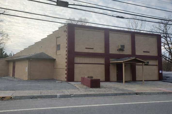 Image for SOLD $106,700 - Commercial Property in a High Visibility Area of Oak Hill