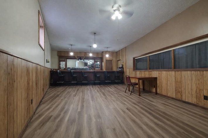 Image for SOLD $106,700 - Commercial Property in a High Visibility Area of Oak Hill