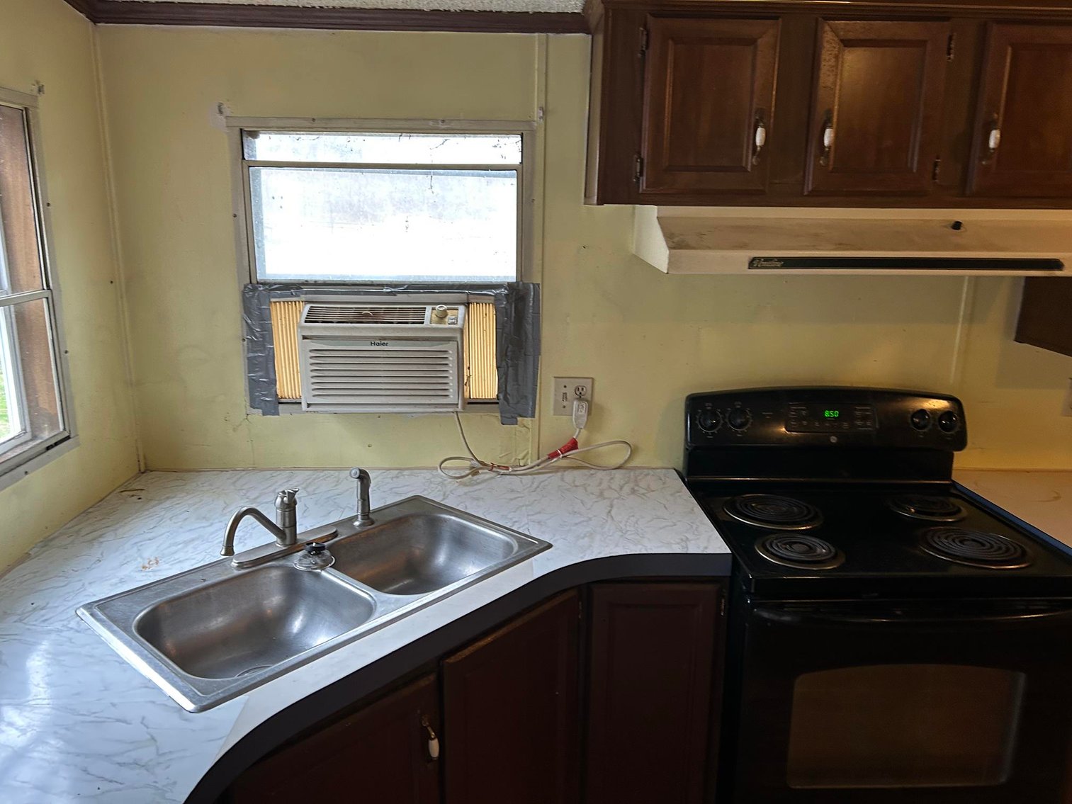 Image for SOLD $57,750 - 3 Bedroom on an Acre in Weston