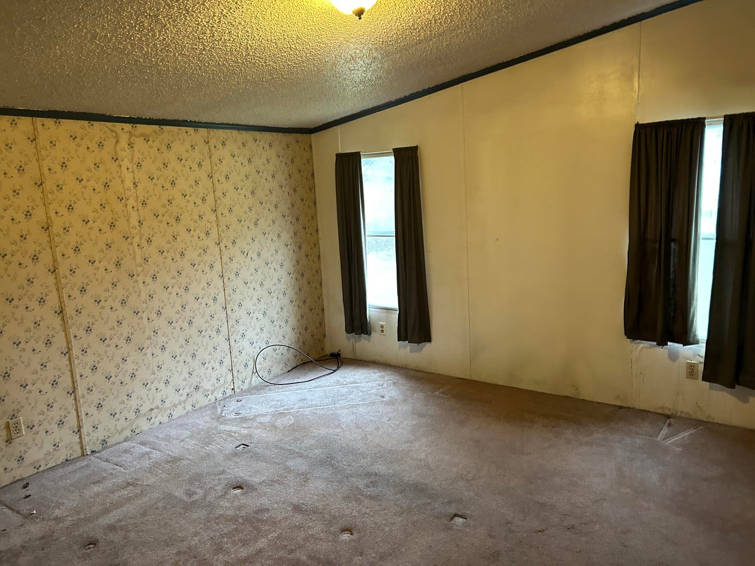 Image for SOLD $57,750 - 3 Bedroom on an Acre in Weston