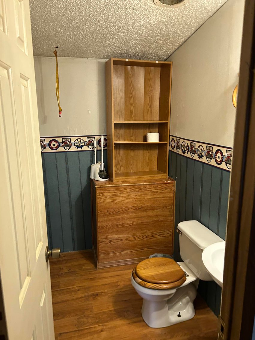 Image for SOLD $57,750 - 3 Bedroom on an Acre in Weston