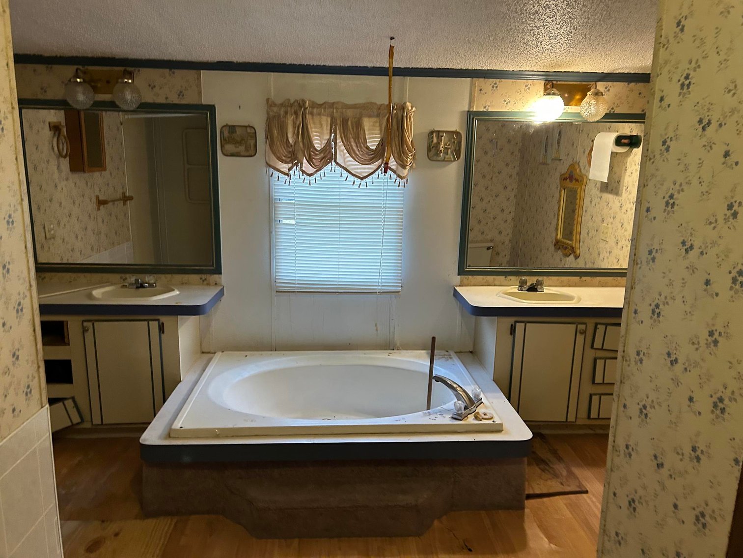 Image for SOLD $57,750 - 3 Bedroom on an Acre in Weston