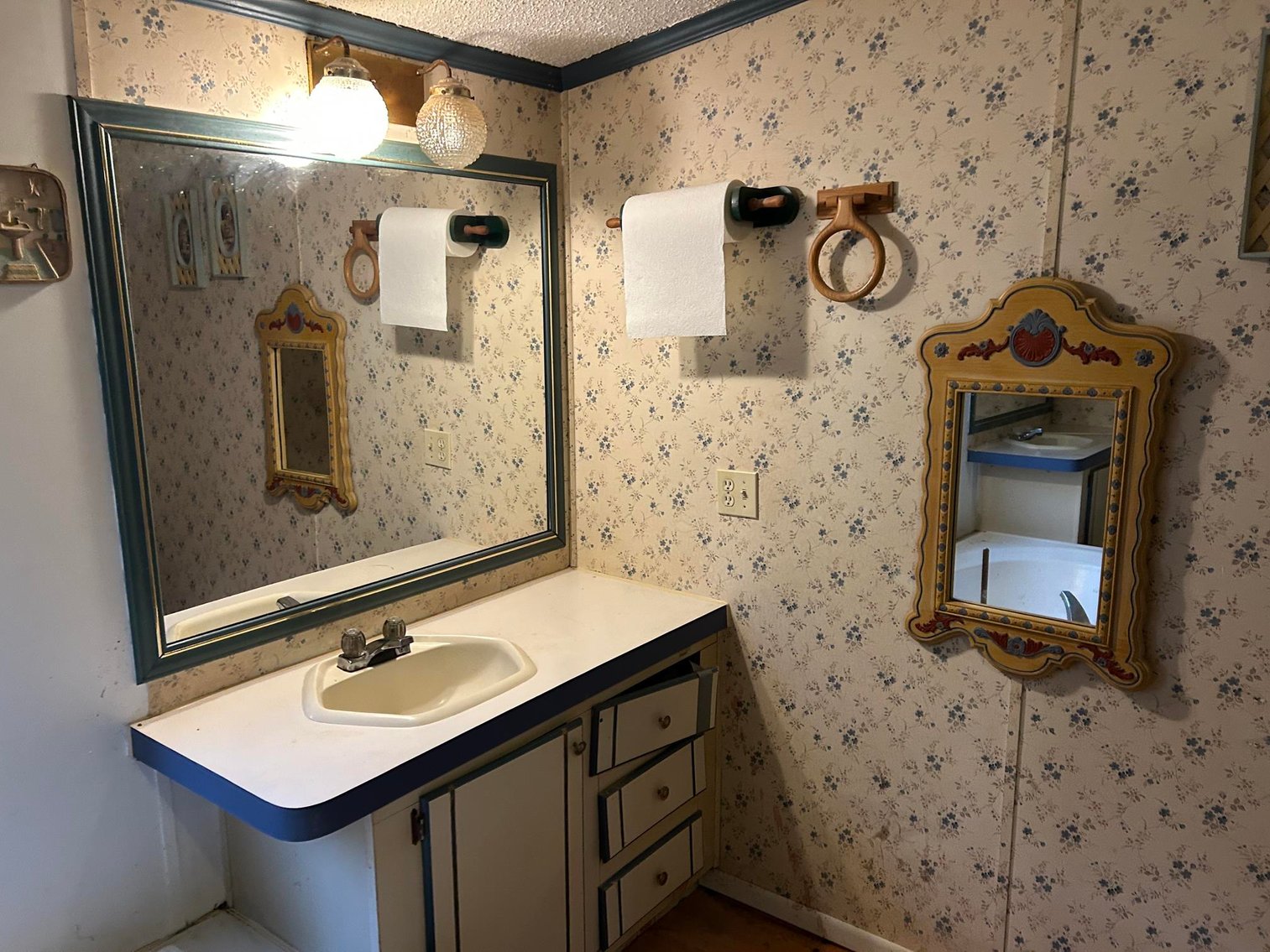 Image for SOLD $57,750 - 3 Bedroom on an Acre in Weston