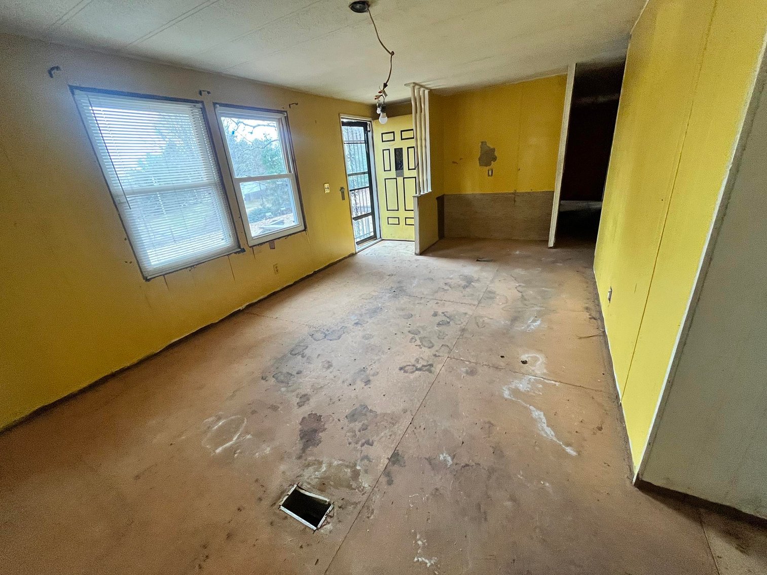 Image for SOLD $44,000 - 3 Bedroom Project Home in a Convenient Charleston Location