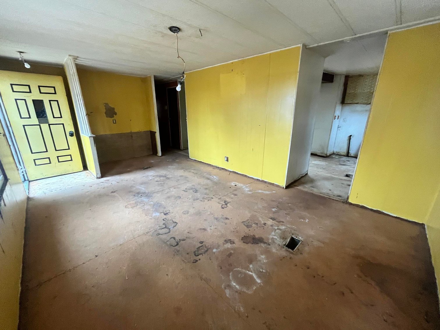 Image for SOLD $44,000 - 3 Bedroom Project Home in a Convenient Charleston Location