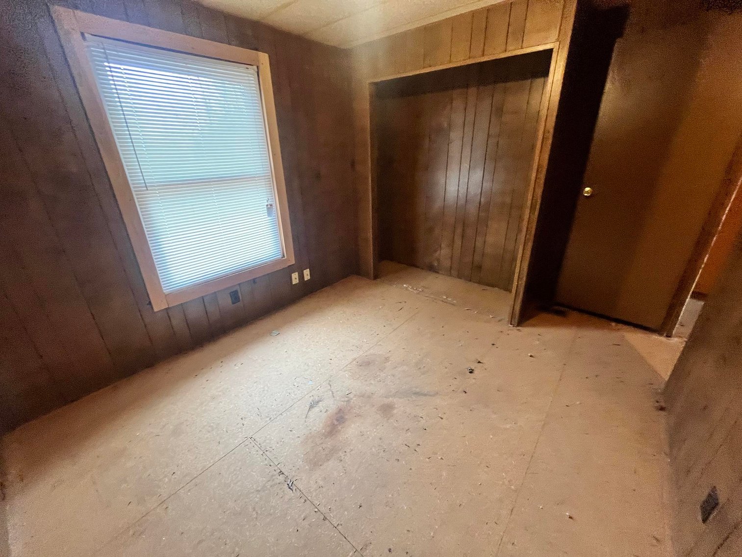 Image for SOLD $44,000 - 3 Bedroom Project Home in a Convenient Charleston Location