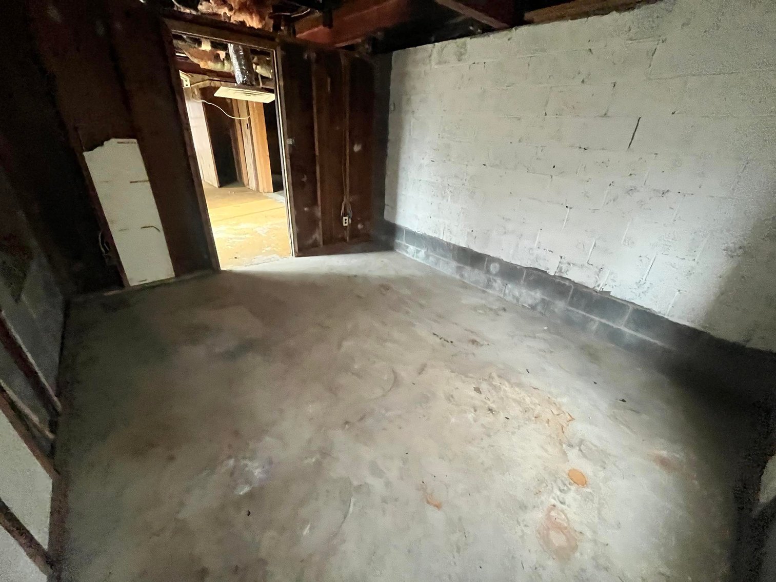 Image for SOLD $44,000 - 3 Bedroom Project Home in a Convenient Charleston Location